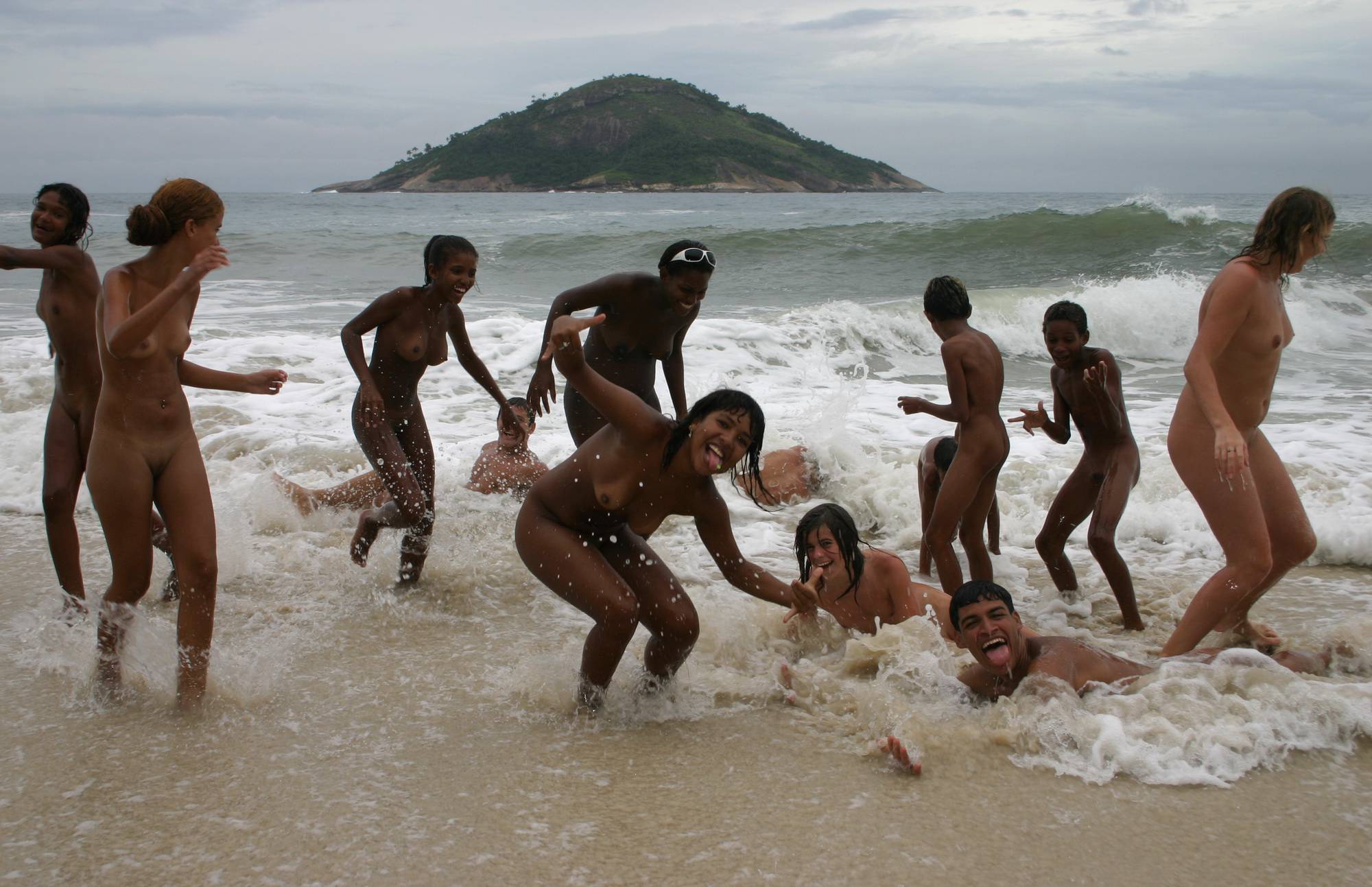 Nudist Photos Brazilian Coastal Splashes - 1