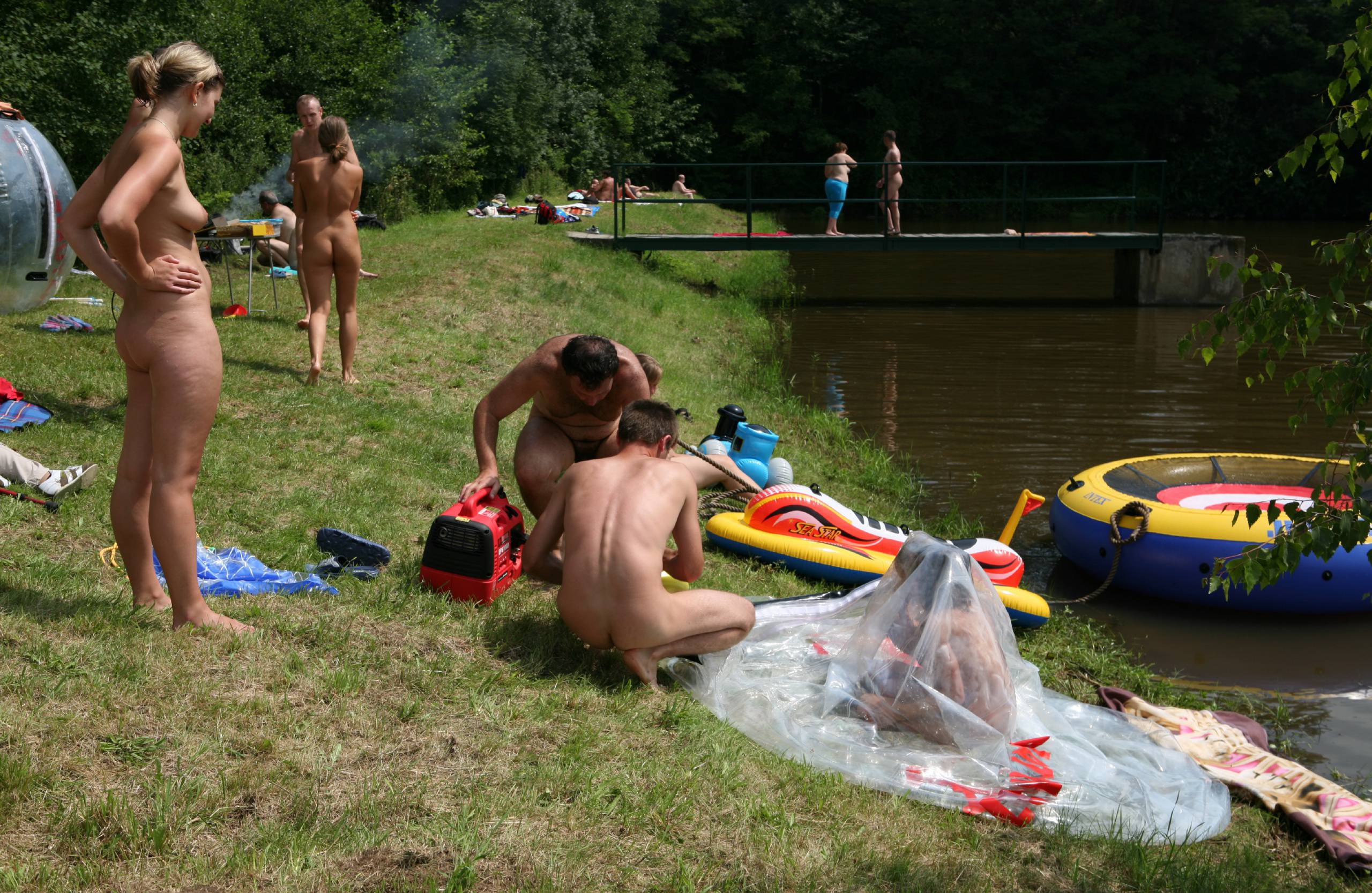 Nudist Pictures Outdoor Nude Fields - 1
